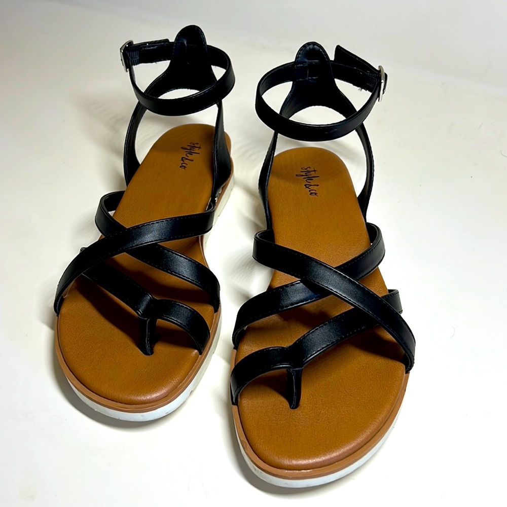 Sandals - cute strap style, cushioned. Women’s 8.5